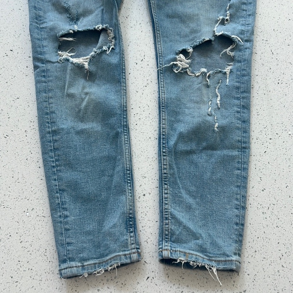 Zara Ripped Jeans - Picture 6 of 8